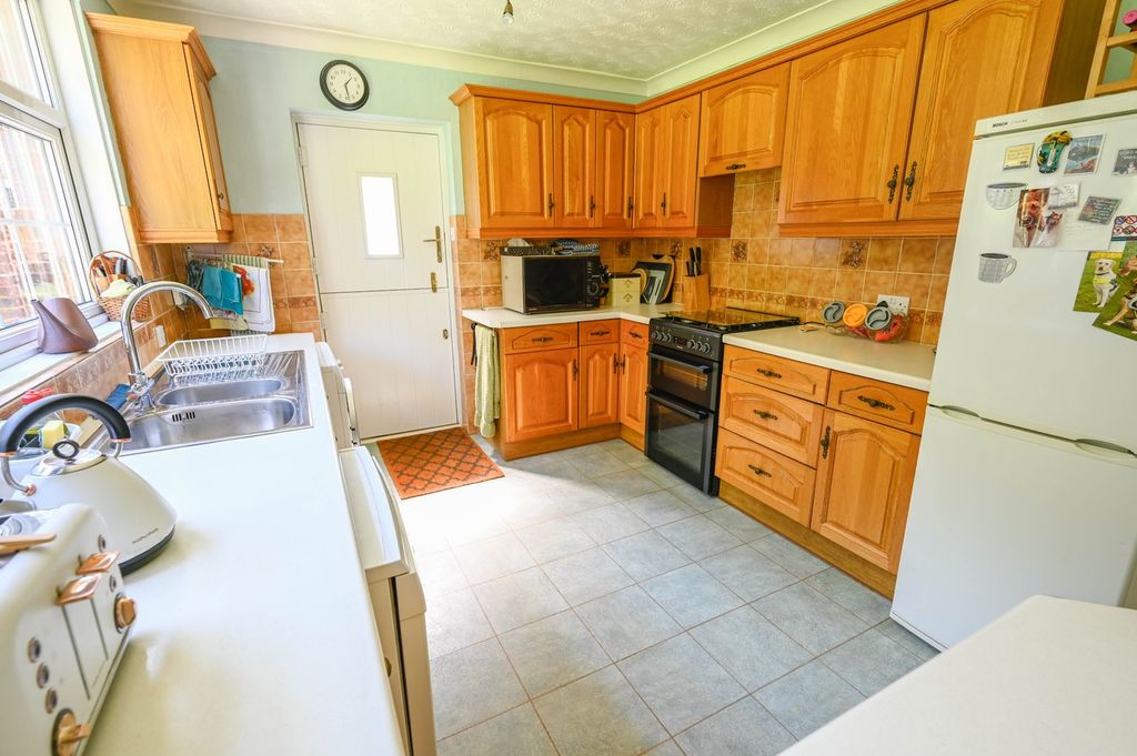 Additional image 4 of 4 bed detached house for saleCannon Hill Gardens, Wimborne BH21