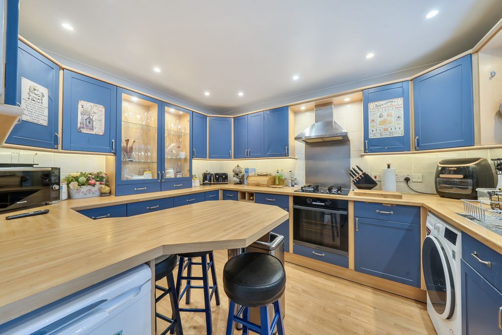 Additional image 5 of 3 bed end terrace house for salePriory Road, Southampton SO17