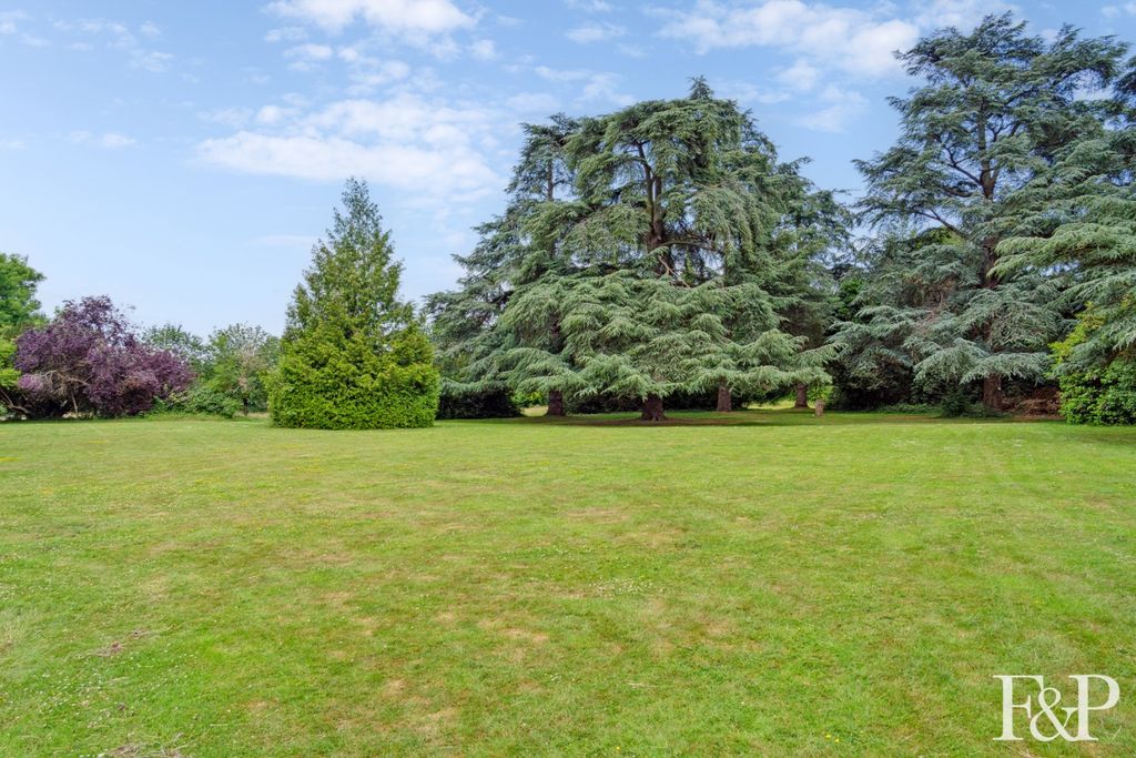 Additional image 18 of 2 bed flat for saleLongbourn, Windsor SL4