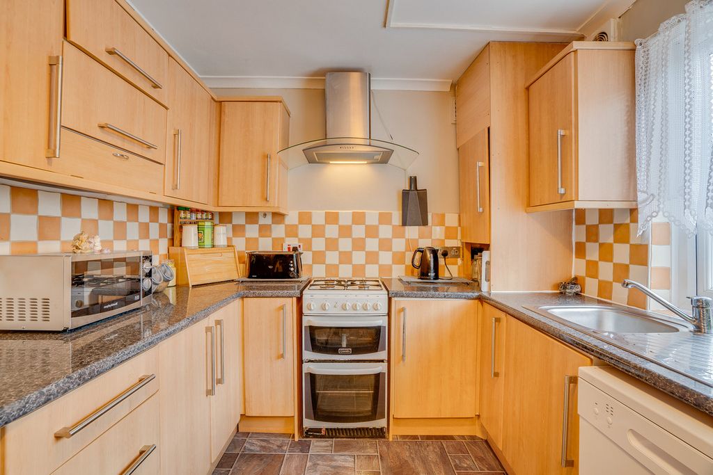 Additional image 6 of 3 bed detached house for saleCedar Road, Southampton SO14
