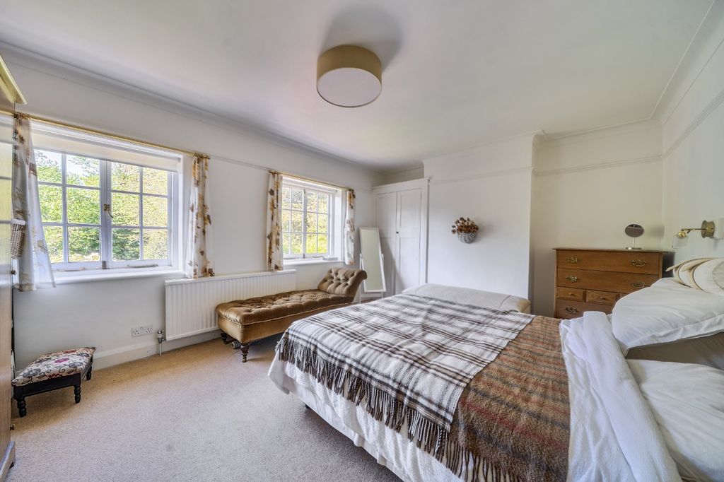 Additional image 6 of 4 bed semi-detached house for saleUplands Way, Highfield, Southampton, Hampshire SO17