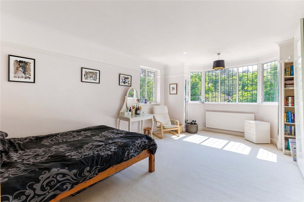 Additional image 15 of 5 bed detached house for saleThe Ridges, Finchampstead, Wokingham RG40