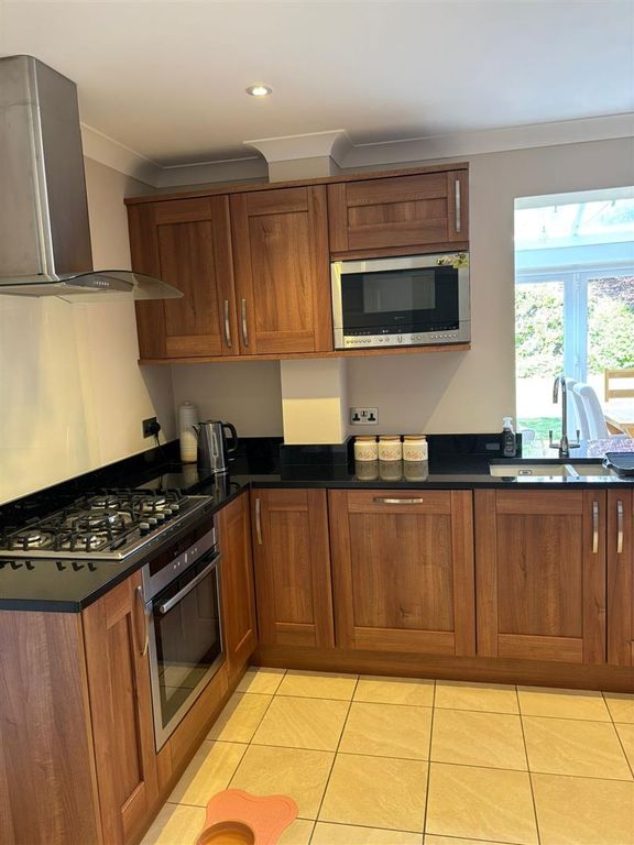 Additional image 10 of 4 bed detached house for saleFriern Walk, Wickford SS12