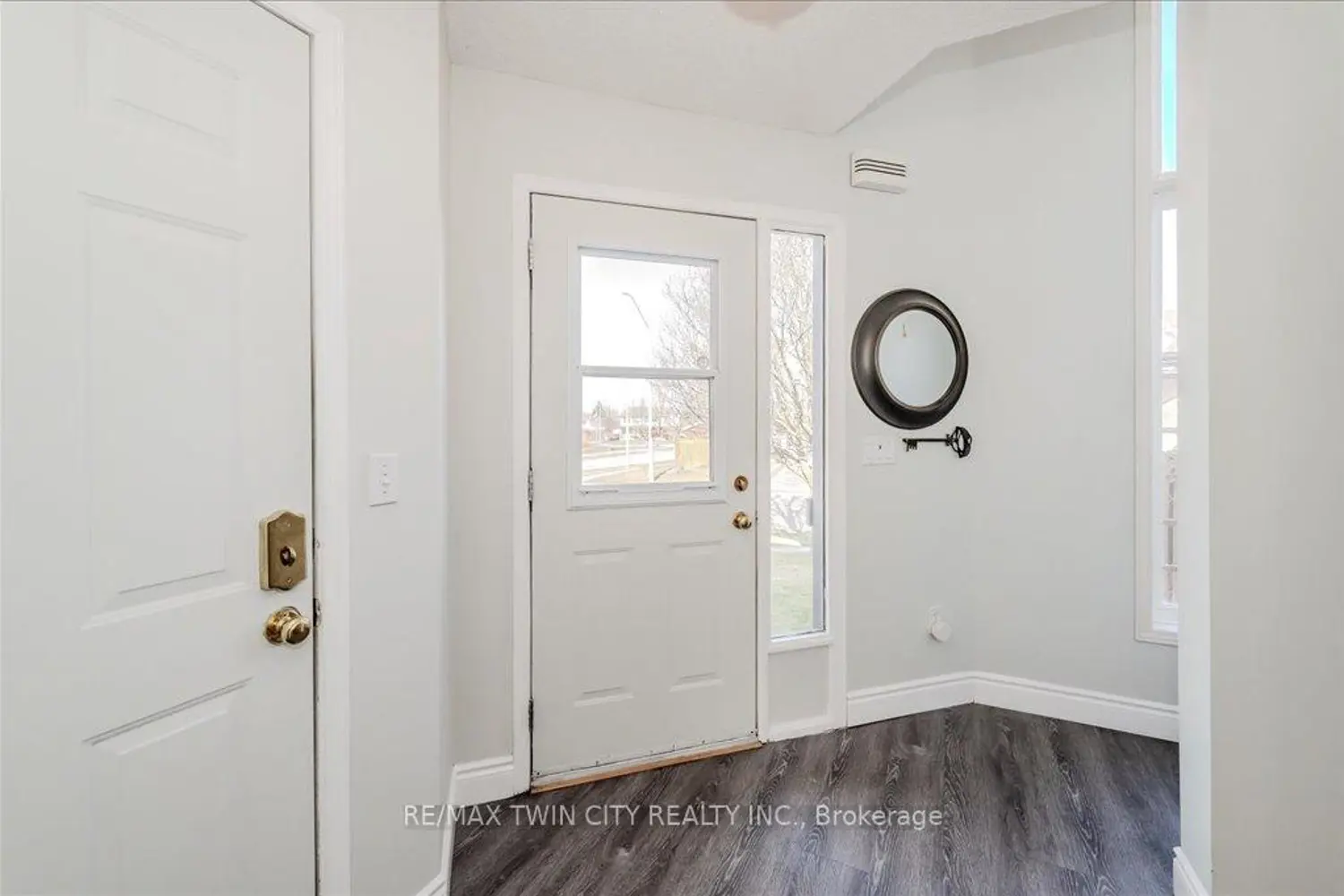 11 Acorn Way