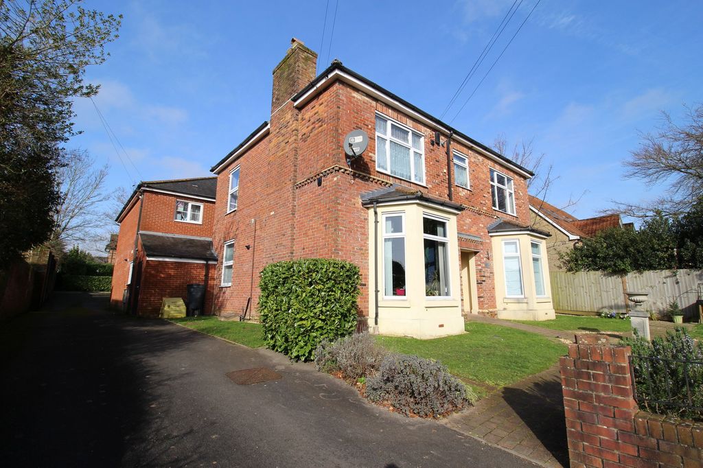 Additional image 11 of 1 bed flat for saleBelmont Road, Southampton SO17