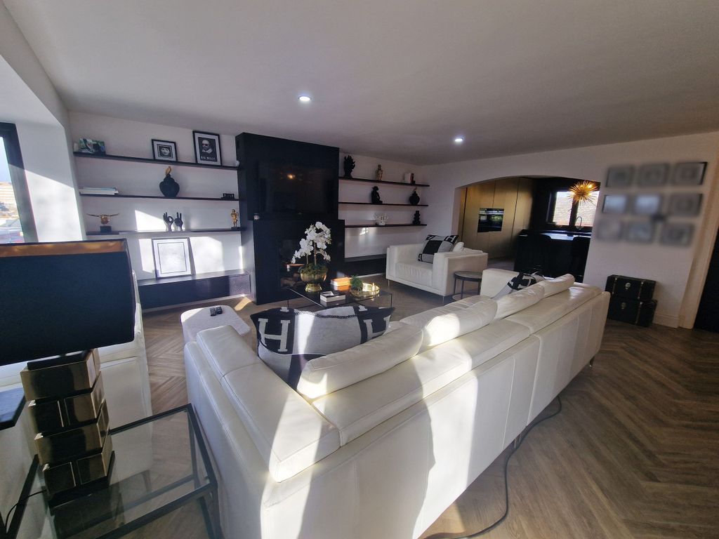 Additional image 2 of 5 bed detached house for salePengwerne, St. Nicholas Park, Yeovil BA20