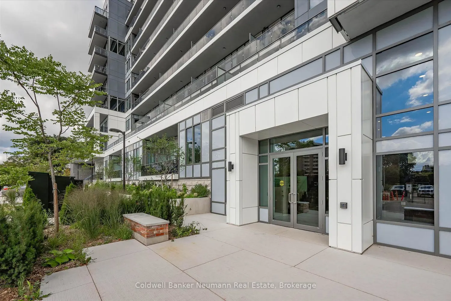 73 Arthur Street 708