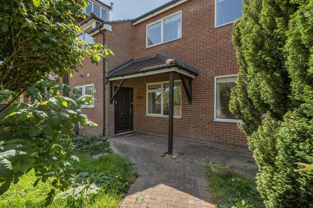 Additional image 16 of 4 bed semi-detached house for saleBrookvale Road, Highfield, Southampton, Hampshire SO17