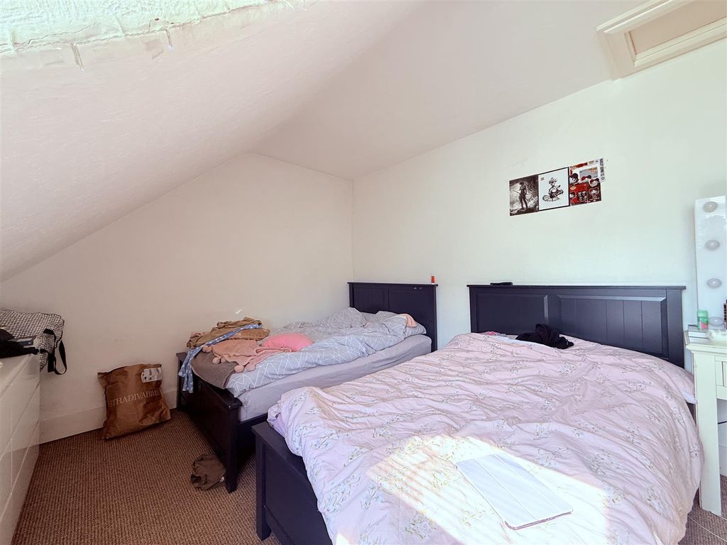 Additional image 15 of 3 bed flat for saleWoodthorpe Road, Ashford TW15