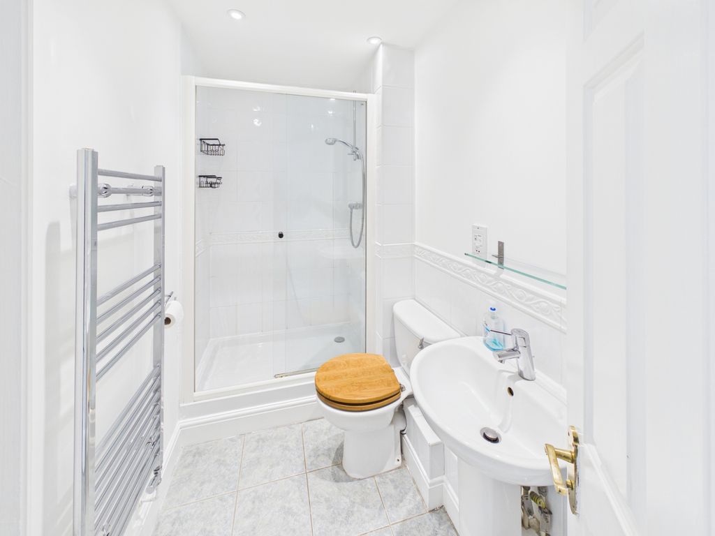 Additional image 6 of 2 bed flat for saleChandler Court, Rose Road, Southampton SO14