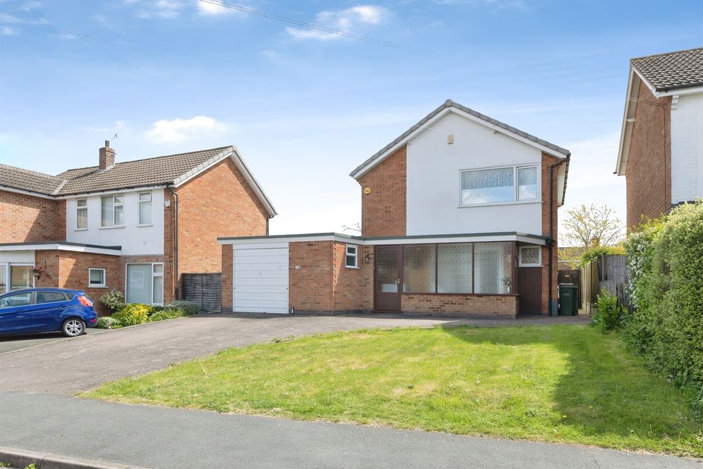3 bed detached house for saleVandyke Road, Oadby, Leicester LE2