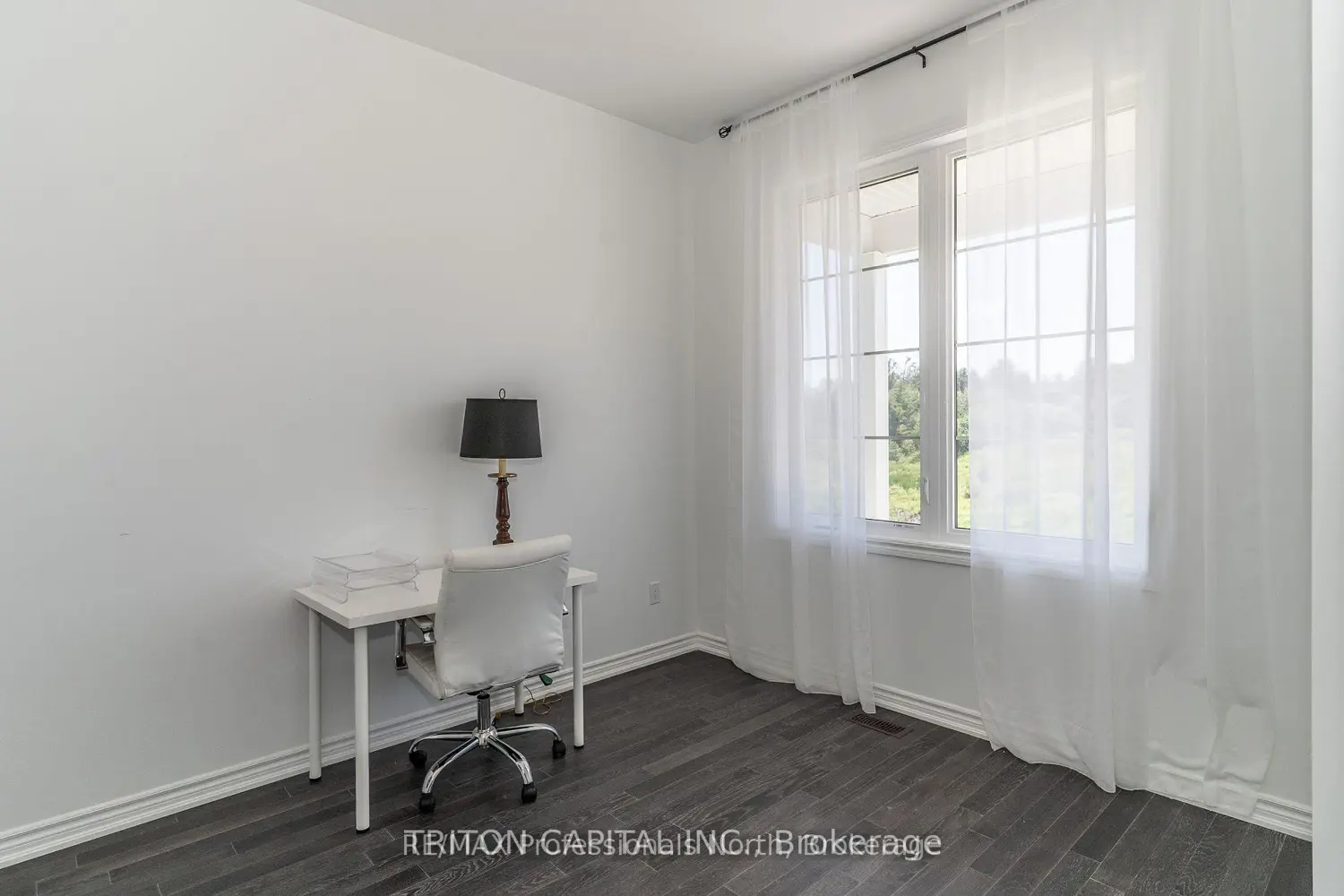 Additional image 9 of 17 Turnberry Court