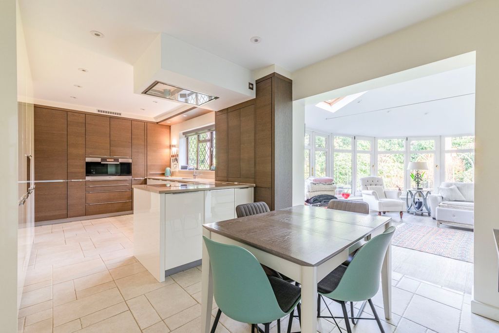 Additional image 15 of 5 bed detached house for salePyrford, Surrey GU22