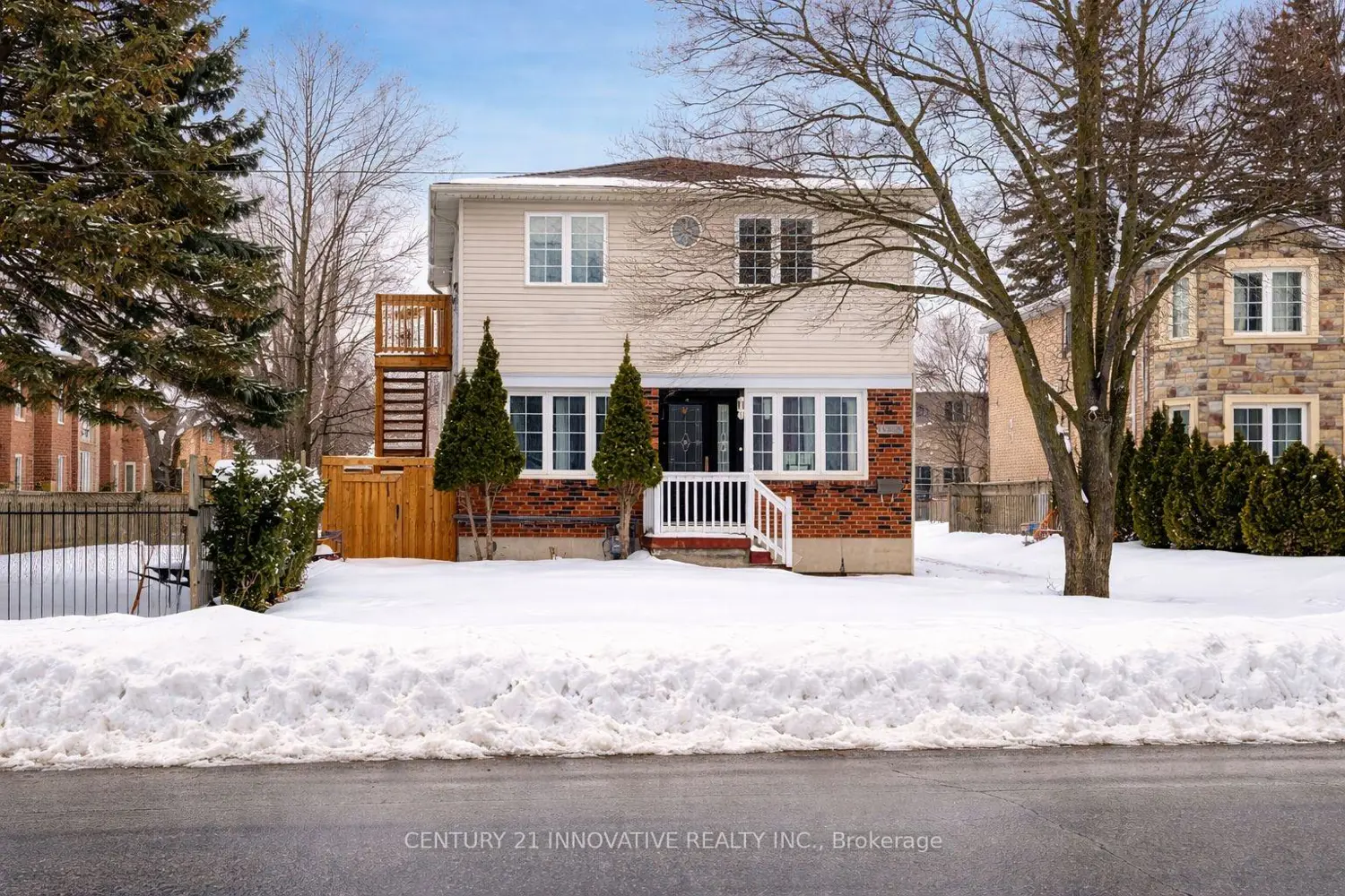 3325 Ellesmere Road