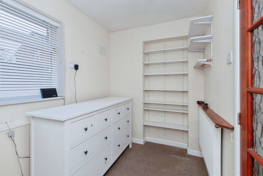 Additional image 8 of 3 bed semi-detached house for saleCawsand Road, Wigston LE18