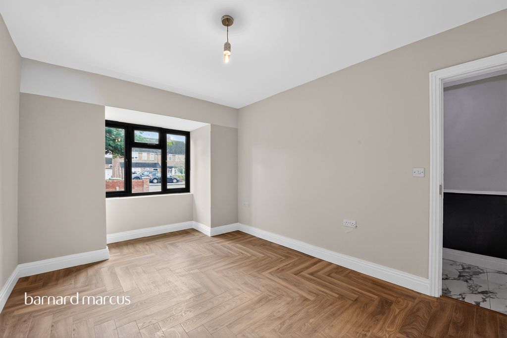 Additional image 6 of 5 bed detached house for saleFeltham Hill Road, Ashford TW15