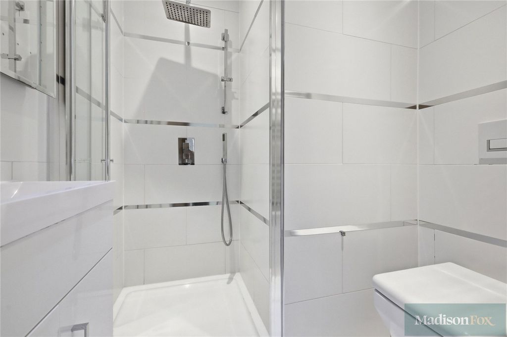 Additional image 16 of 5 bed detached house for saleWoodland Way, Woodford Green IG8