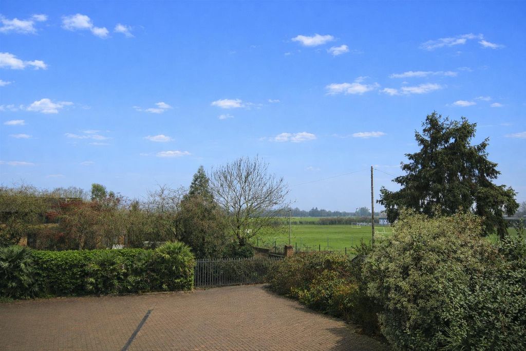 Additional image 16 of 3 bed end terrace house for saleRowan Close, Ashford TW15