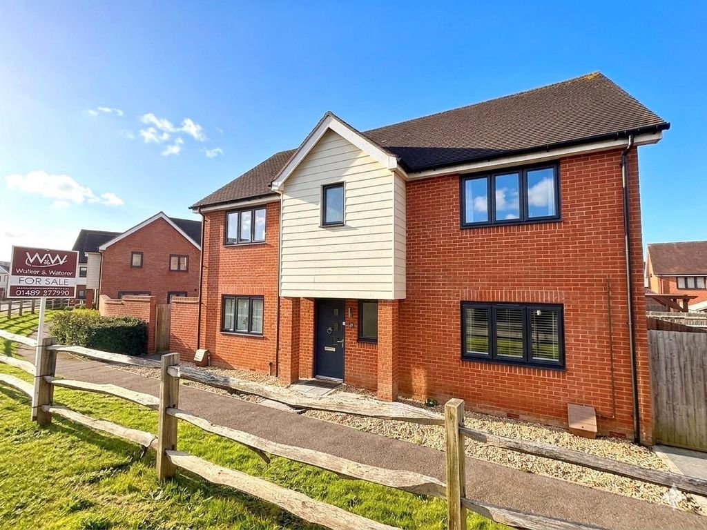 2 bed maisonette for saleClaypit Copse, Bursledon, Southampton SO31