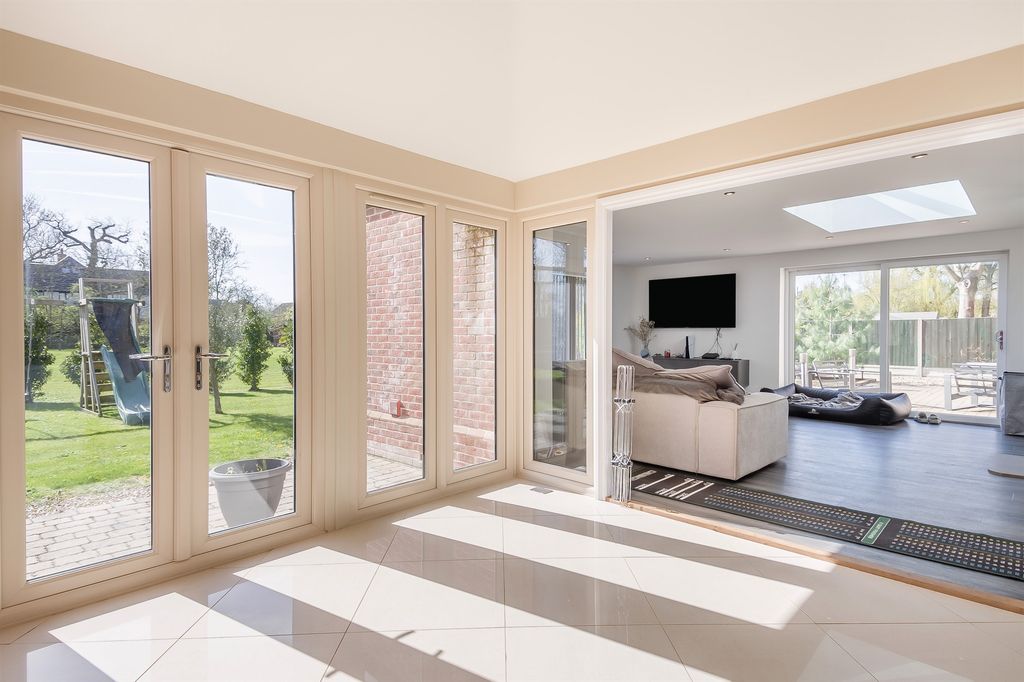 Additional image 9 of 6 bed detached house for saleNorwich Common, Wymondham NR18