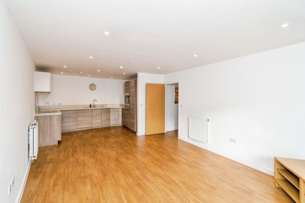 Additional image 12 of 2 bed flat for saleCentenary Plaza, Southampton SO19