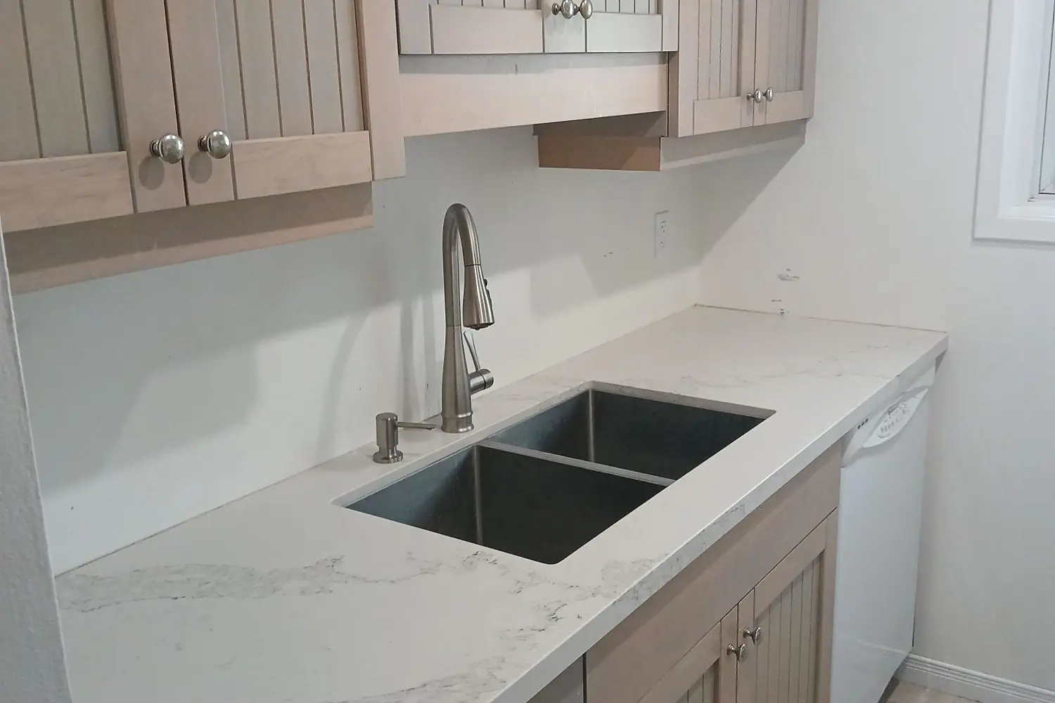 Additional image 2 of 302 Vine Street 31