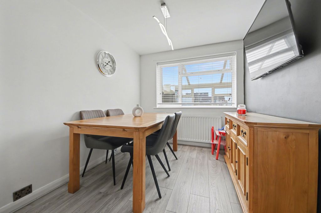 Additional image 8 of 3 bed semi-detached house for saleSouth East Road, Sholing SO19