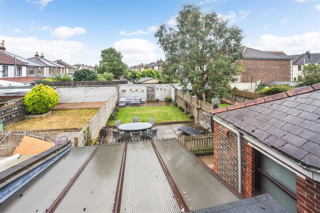 Additional image 29 of 5 bed terraced house for saleGladys Avenue, Portsmouth PO2