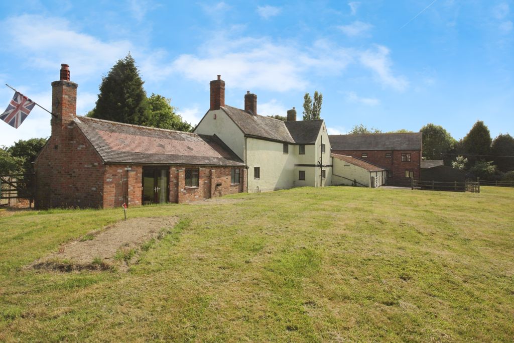 Additional image 2 of 7 bed detached house for saleHinckley Road, Nailstone CV13