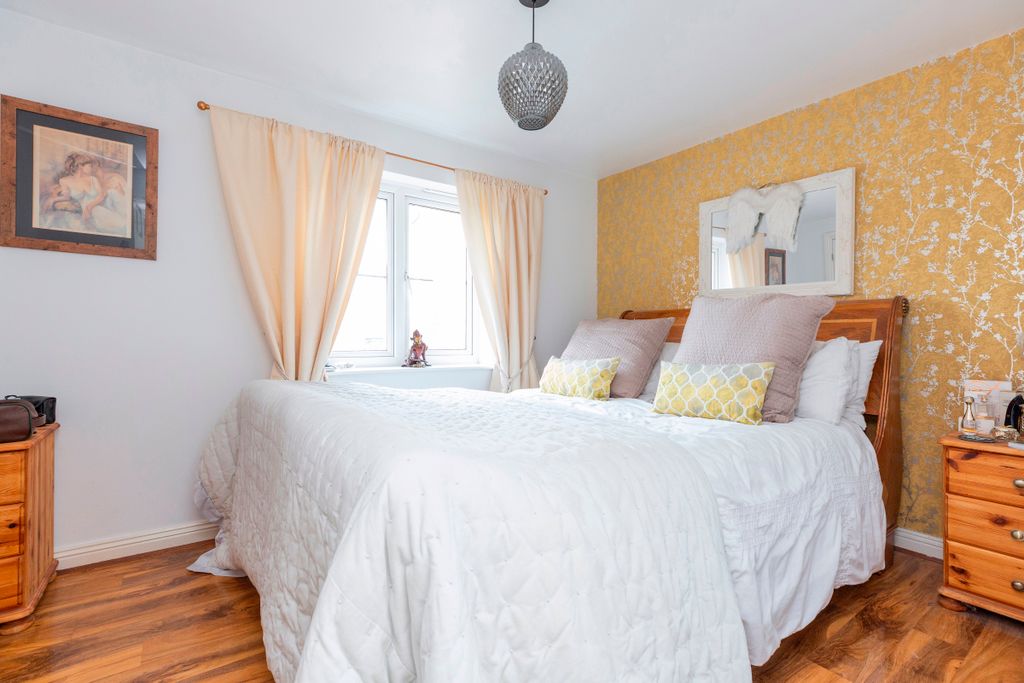 Additional image 5 of 3 bed terraced house for saleBayfields, Gillingham SP8
