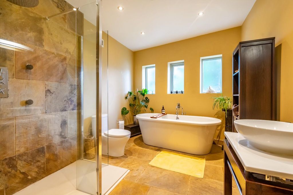 Additional image 9 of 5 bed end terrace house for saleBootham, York YO30