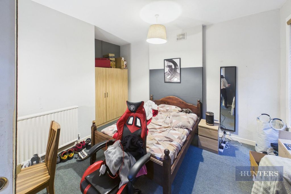 Additional image 7 of 7 bed property for saleHoward Road, Southampton SO15
