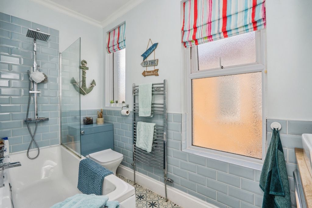 Additional image 21 of 3 bed terraced house for saleLaburnum Grove, Portsmouth, Hampshire PO2