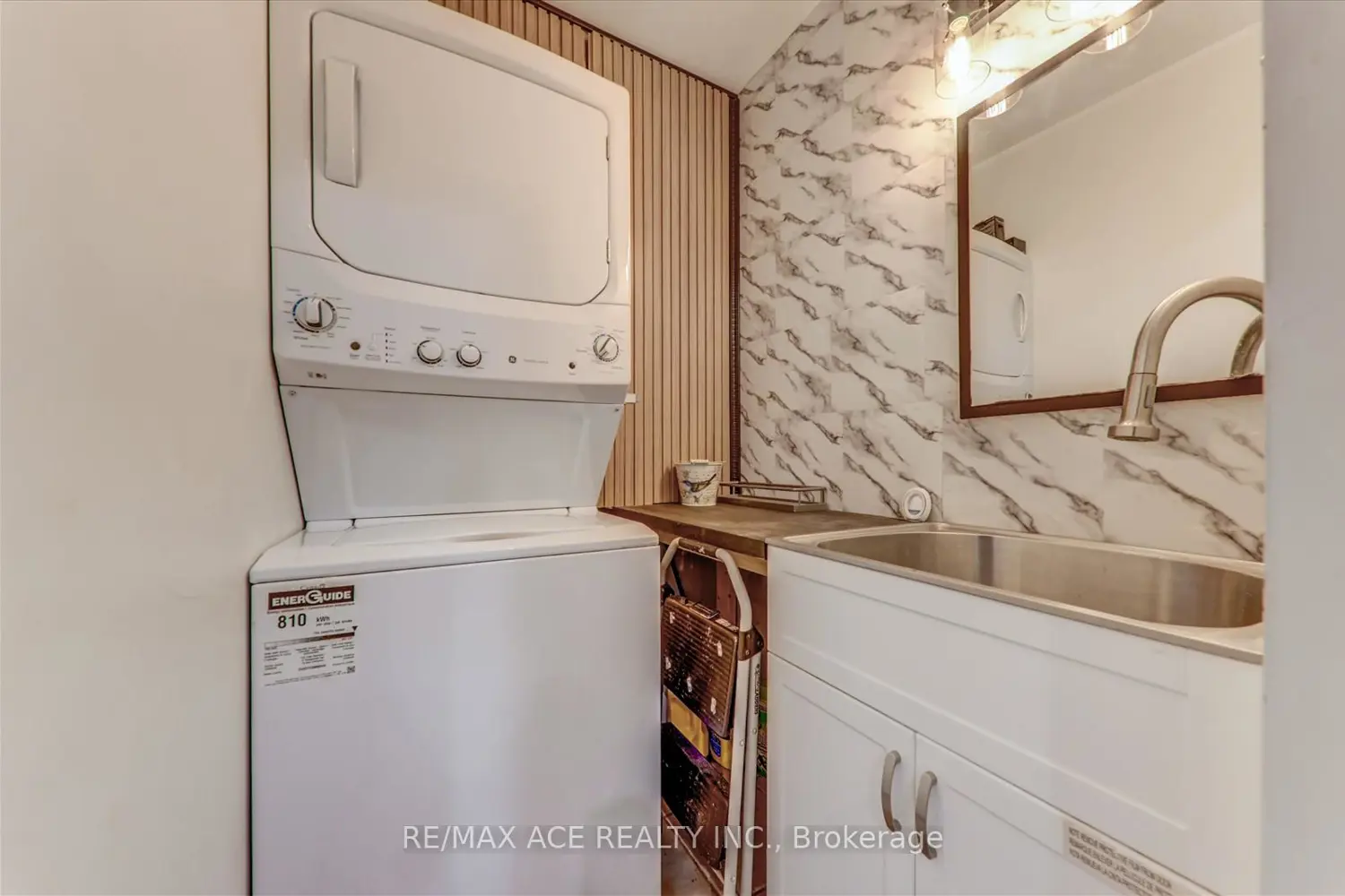 Additional image 8 of 4718 Wild Rose Street