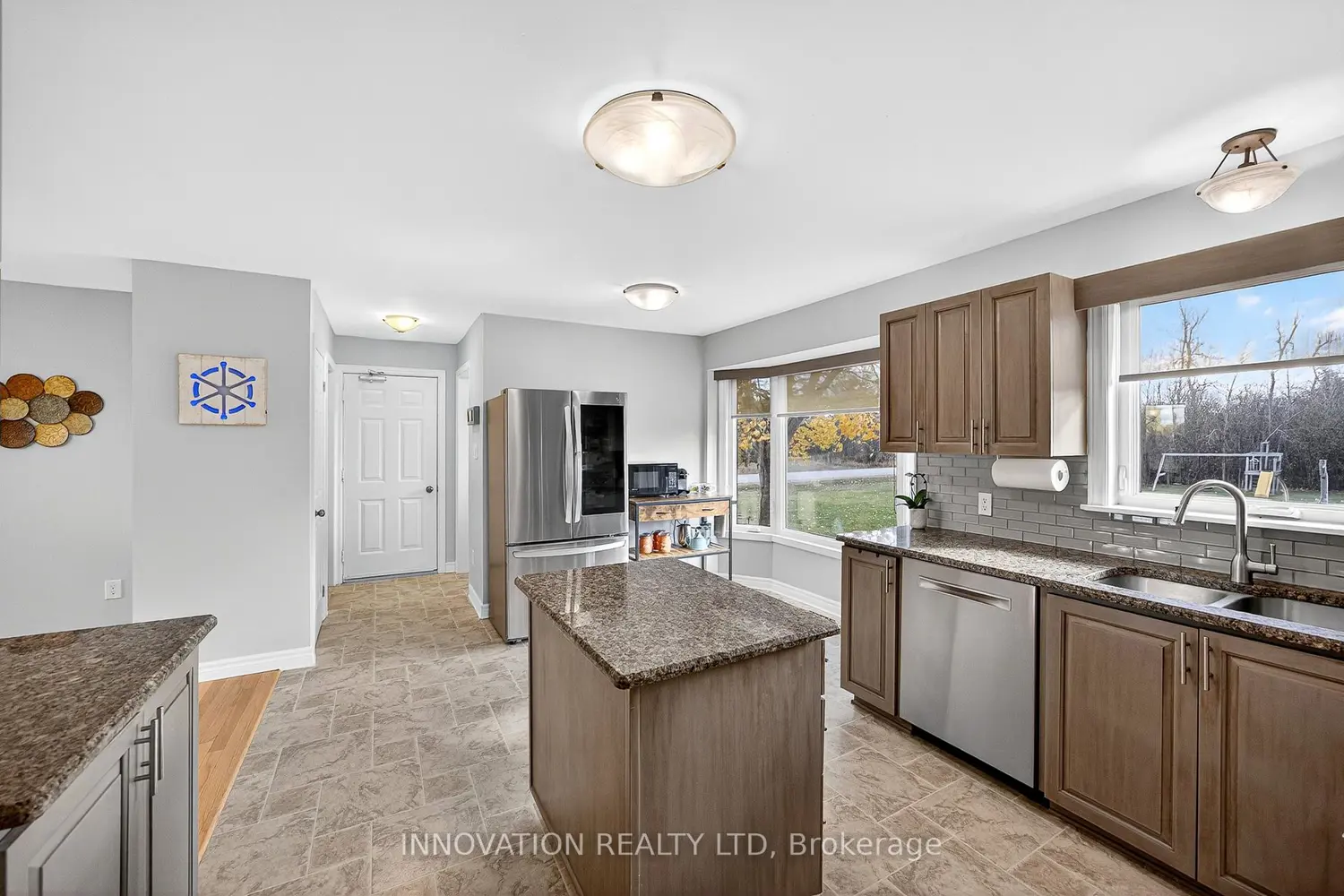 Additional image 5 of 201 Greystone Crescent
