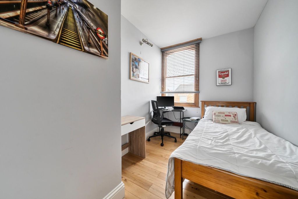 Additional image 11 of 3 bed maisonette for saleOxford Road, Windsor, Berkshire SL4