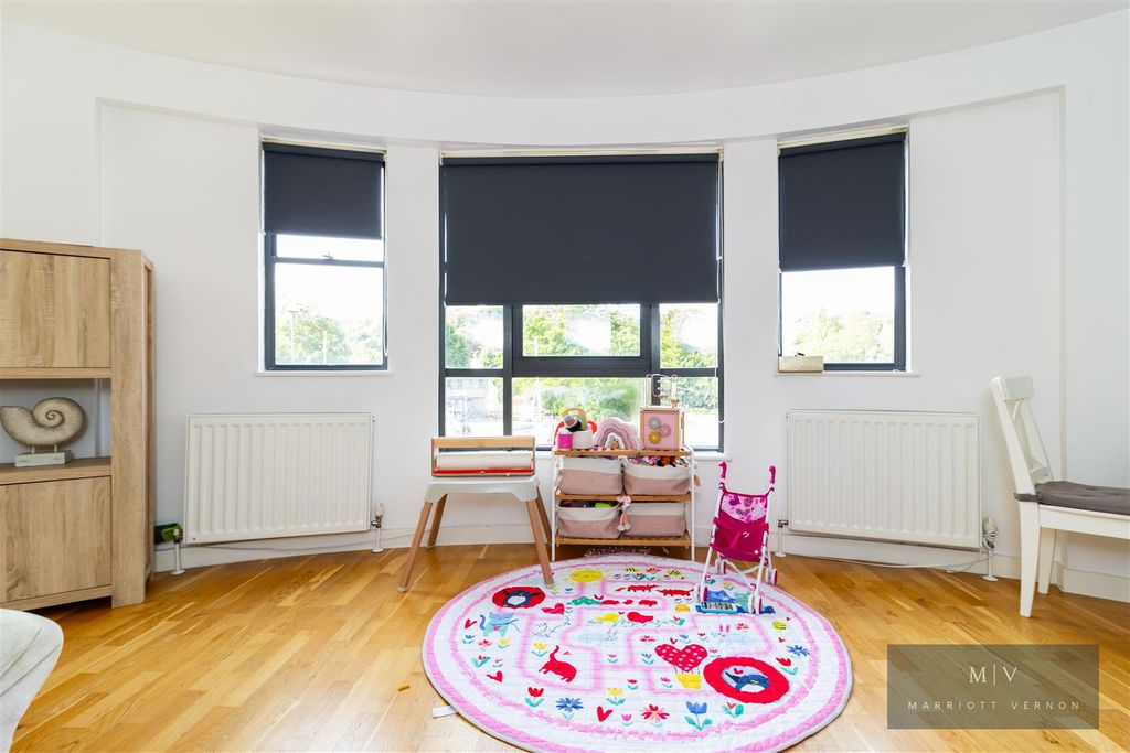 Additional image 5 of 1 bed flat for saleWhyteleafe Hill, Whyteleafe CR3