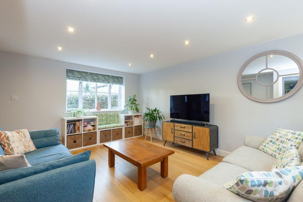 Additional image 2 of 3 bed detached house for saleManor Rd, Woodstock OX20