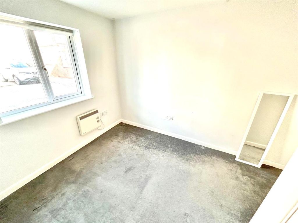 Additional image 7 of 2 bed flat for saleLangdale Grove, Corby NN17