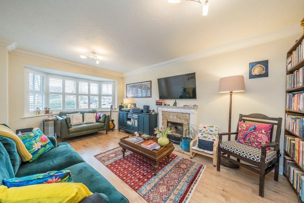 Additional image 2 of 5 bed detached house for saleThe Wickets, Ashford TW15