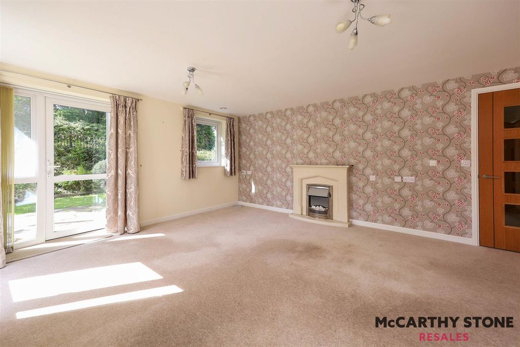 Additional image 11 of 2 bed flat for saleSomers Brook Court, Newport, Isle Of Wight PO30