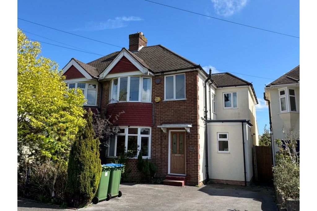 4 bed semi-detached house for saleKathleen Road, Southampton SO19