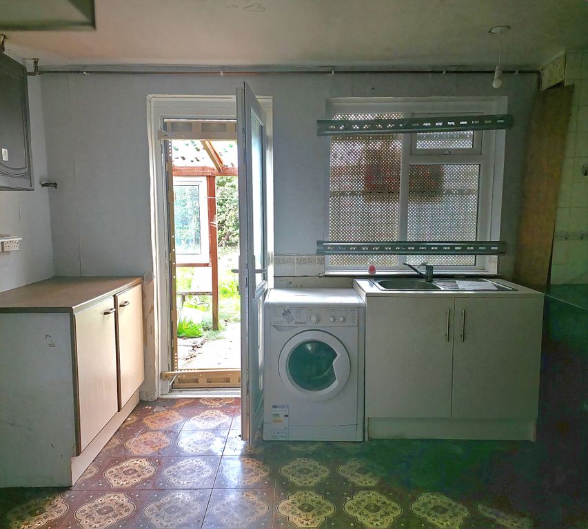 Additional image 6 of 4 bed end terrace house for saleMansel Road West, Southampton SO16