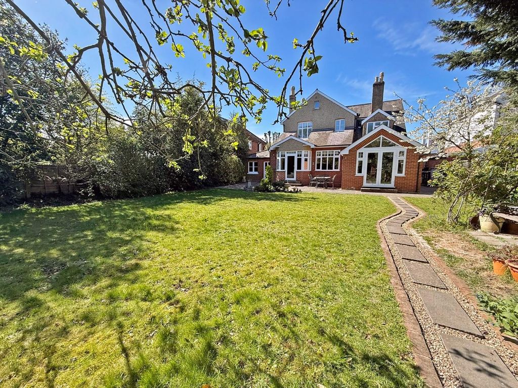 Additional image 29 of 4 bed property for saleClifford Grove, Ashford TW15