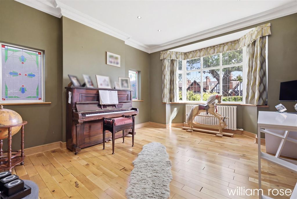Additional image 8 of 5 bed detached house for saleMonkhams Lane, Woodford Green IG8