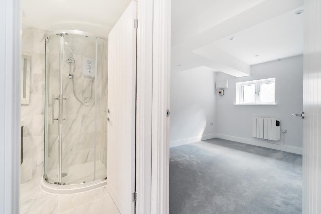Additional image 8 of 2 bed flat for saleKidlington, Oxfordshire OX5