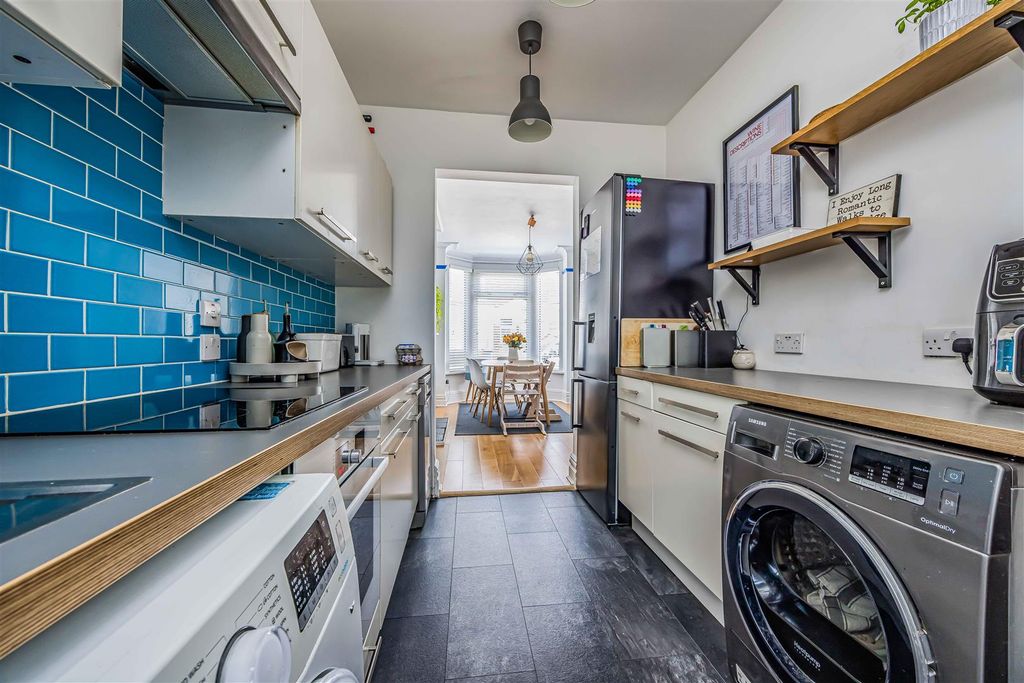 Additional image 8 of 3 bed terraced house for saleEmpshott Road, Southsea PO4