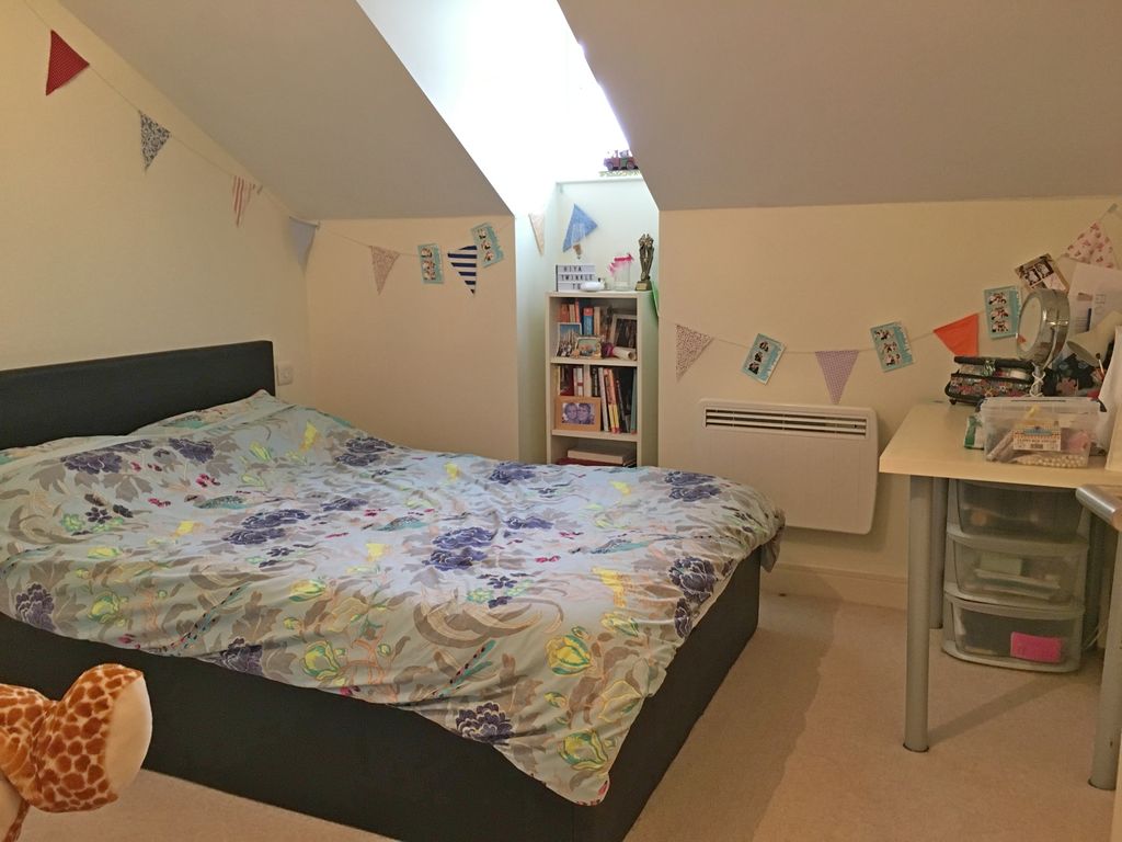 Additional image 9 of 2 bed flat for saleThe Maltings 1 Beaumont Drive, Worcester Park KT4