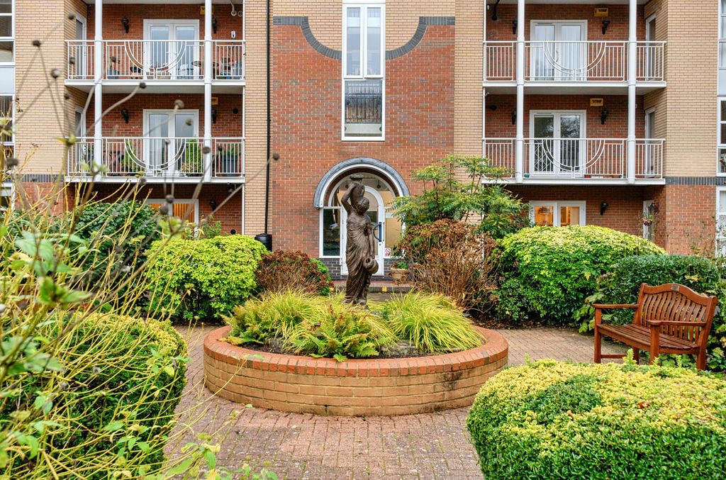 Additional image 11 of 2 bed flat for saleWinn Road, Highfield, Southampton, Hampshire SO17