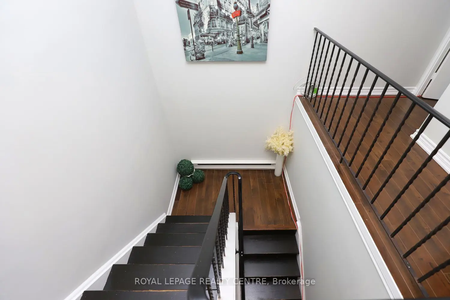 Additional image 10 of 1055 Dundas Street 171